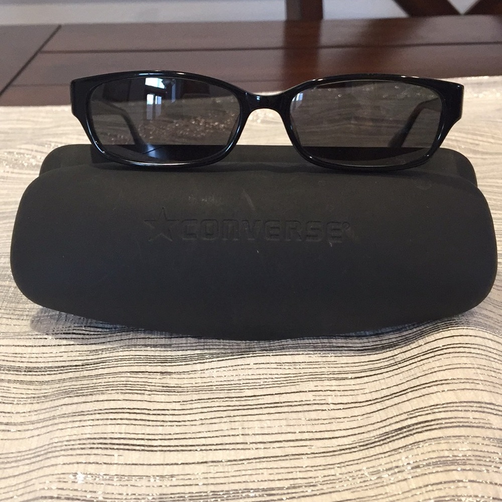 Converse black men’s sunglasses